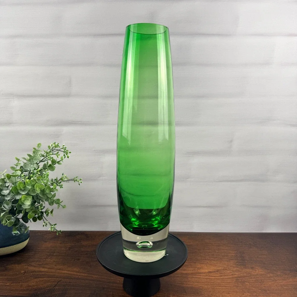 Riihimäen Lasi Tamara Aladin Finland Green Art Glass Vase MCM
